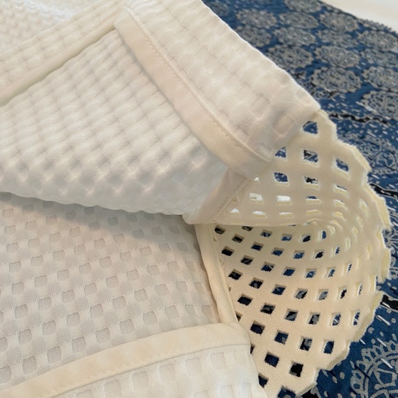 Knee Length Dress (Sz 6) - Picture 6 of 11